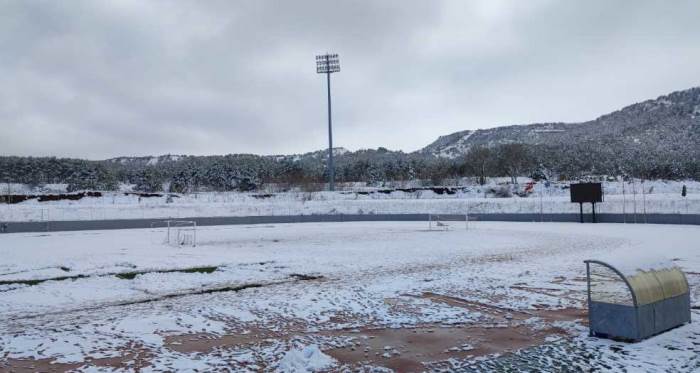 Eskişehir'de futbola kar molası!