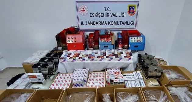 Eskişehir'de kaçak sigara satıcıları kıskıvrak yakalandı