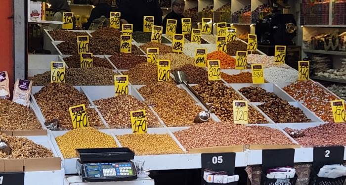 Eskişehir’de kuruyemiş fiyatları cep yakıyor Eskişehir’de kuruyemiş fiyatları cep yakıyor