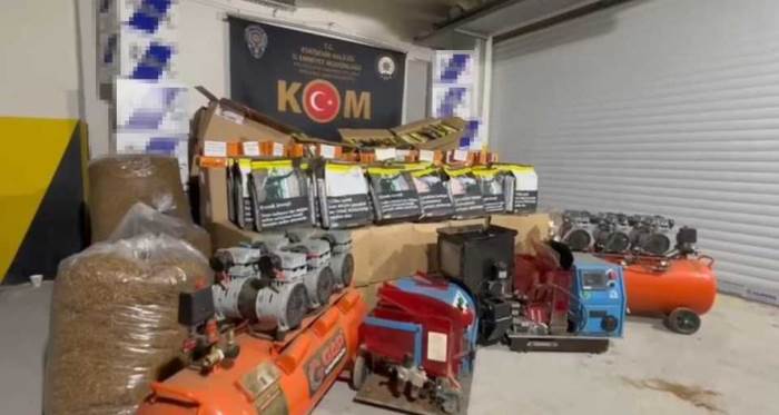 Eskişehir'de polis depoyu buldu: Hepsi kaçak!