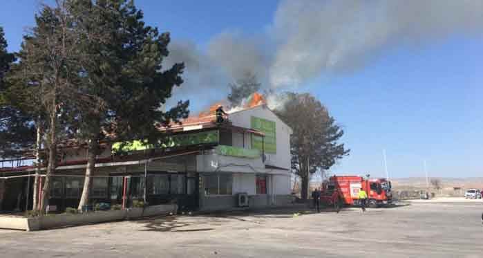 Eskişehir'de restoranda yangın paniği!