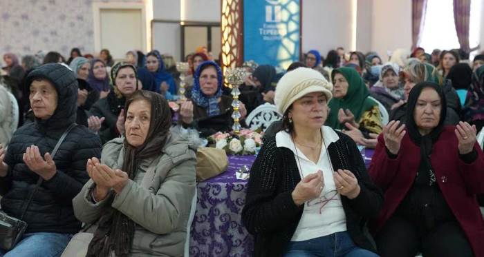Eskişehir'deki belediye hem kandili hem de depremi unutmadı: Dualar edildi!