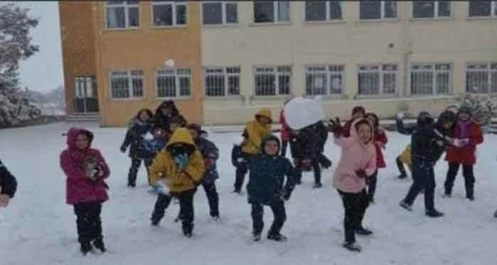 Eskişehir'in bir ilçesinde daha okullara kar tatili