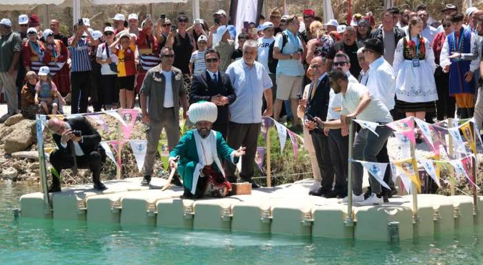 Eskişehir’in en sevilen festivali başladı: Dünyaya açılıyoruz! Eskişehir’in en sevilen festivali başladı: Dünyaya açılıyoruz!