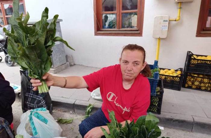 Eskişehir pazarında ilginç sebze: 10 liradan satıyor!