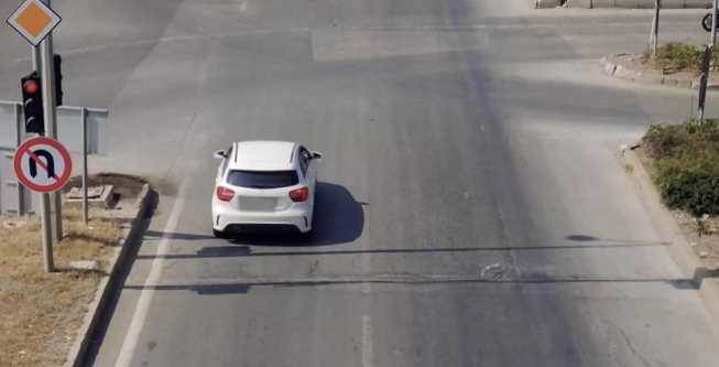 Eskişehir trafiğinde tehlikeli ihlaller görüntülendi, kritik uyarı yapıldı! Eskişehir trafiğinde tehlikeli ihlaller görüntülendi, kritik uyarı yapıldı!