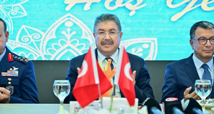Eskişehir Valisi Yılmaz’dan Kurban Bayramı mesajı Eskişehir Valisi Yılmaz’dan Kurban Bayramı mesajı