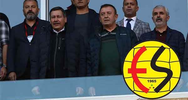Eskişehirspor Melih Gökçek'i üzdü!