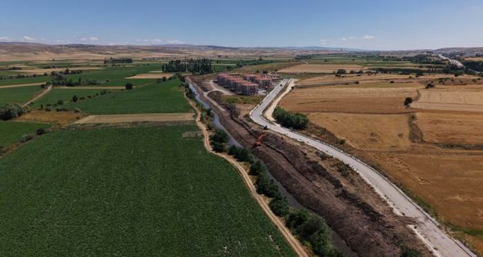 İnönü’de çevre ve altyapı çalışmaları hız kesmiyor İnönü’de çevre ve altyapı çalışmaları hız kesmiyor