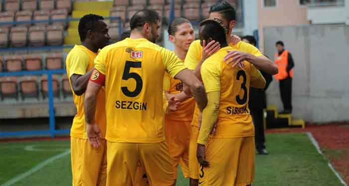 Karabükspor - Eskişehirspor: 0 - 4 (maç sonucu - geniş maç özeti)