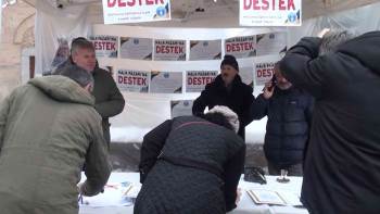 Kütahya’Da "Sosyete Pazarı"Nın Yeniden Açılması İçin İmza Kampanyası
