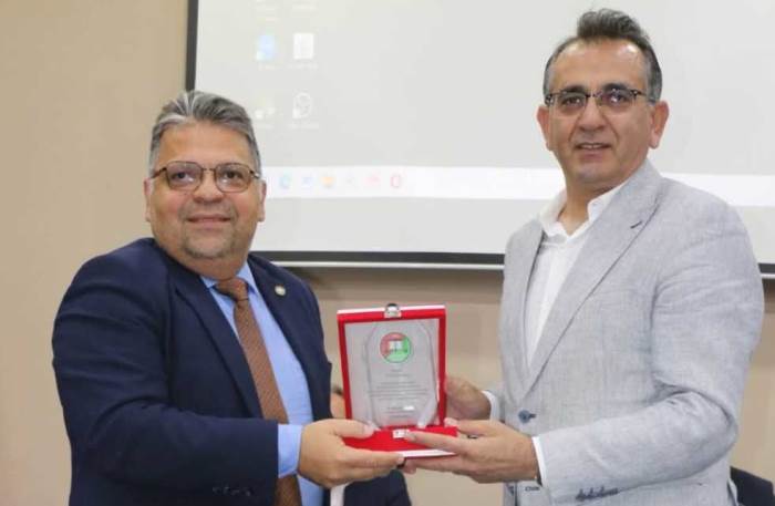 Muhasebeci ve avukatlar ortak seminerde buluştu Muhasebeci ve avukatlar ortak seminerde buluştu