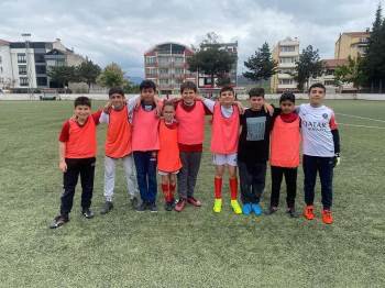 Osmaneli’Nde Futbol Şöleni
