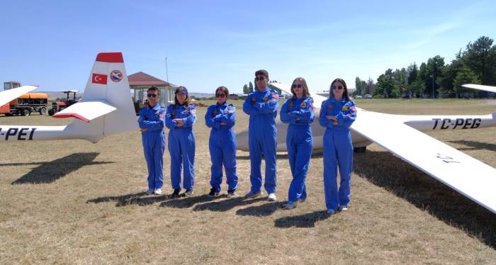 Türk havacılığının üssü Eskişehir’de geleceğin pilotları yetişiyor Türk havacılığının üssü Eskişehir’de geleceğin pilotları yetişiyor