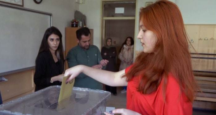 Türkiye sandık başında! Oy verme işlemleri başladı