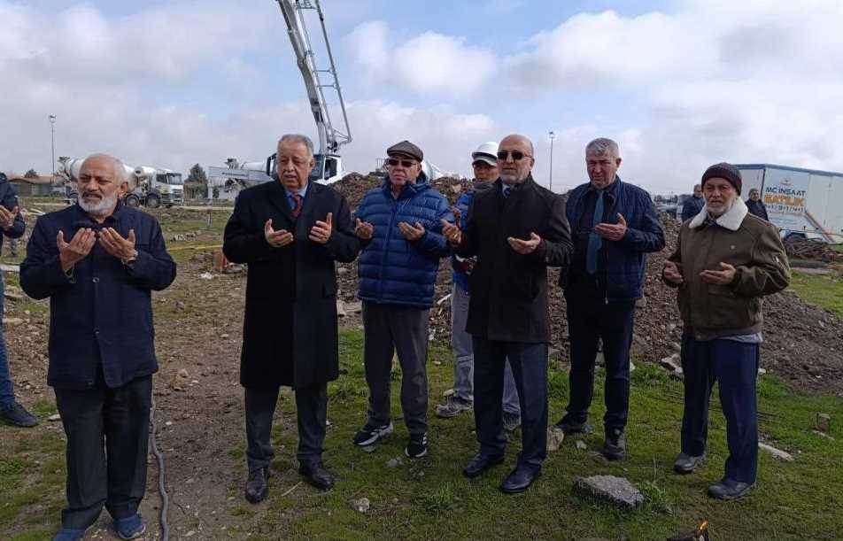 Afyonkarahisar’da cami temeli dualarla atıldı