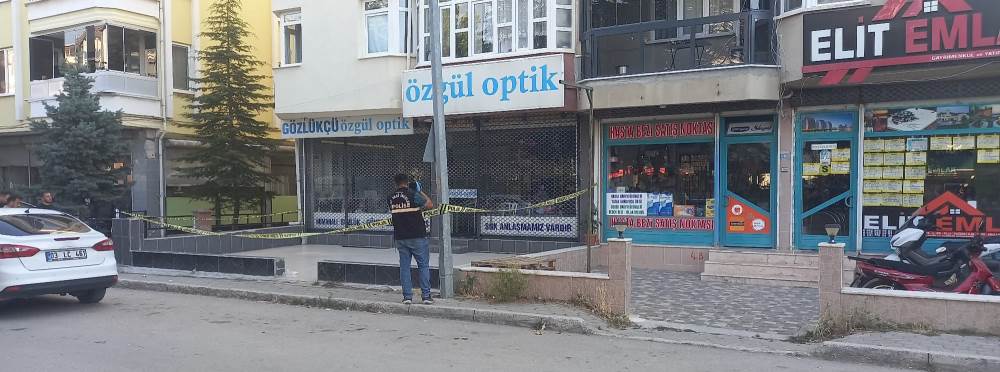 Afyonkarahisar’da dördüncü kattan düşen kadın…