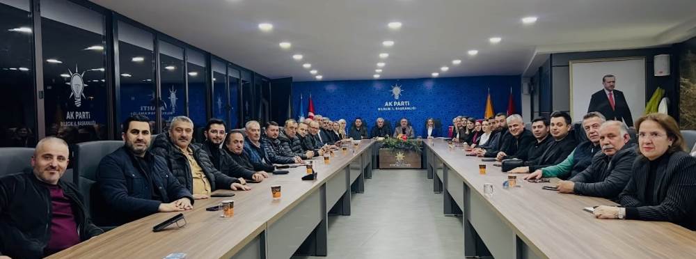 AK Parti Bilecik’te yönetim kurulu toplantısı…