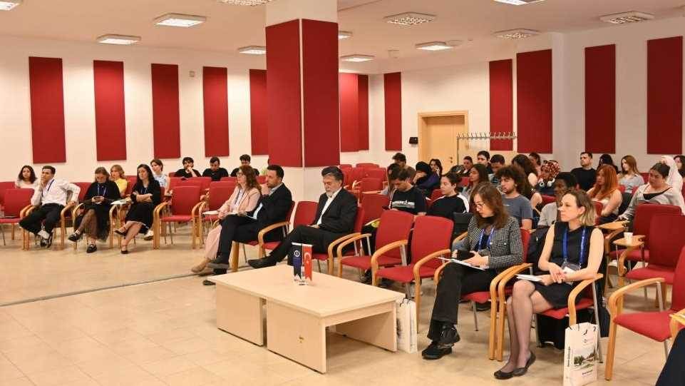 Anadolu Üniversitesi’nde Türkiye-AB medya tem…