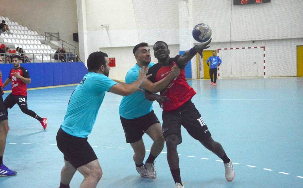 Ankara Hentbol 998 gol yedi