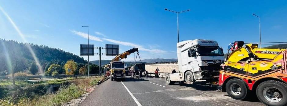 Bilecik’te İnegöl-Bozüyük yolunda zincirleme …