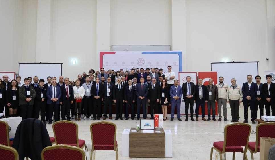 Bilecik’te Mesleki Eğitim ve AR-GE Zirvesi dü…