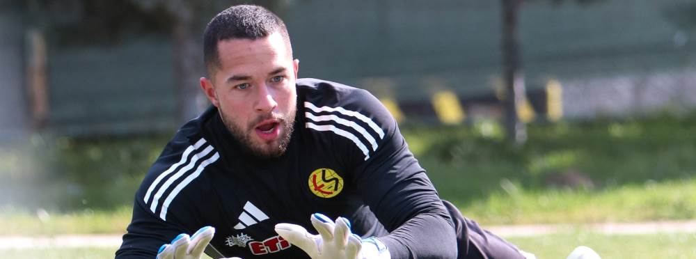 Bora bireysel çalışmalarını da sürdürüyor