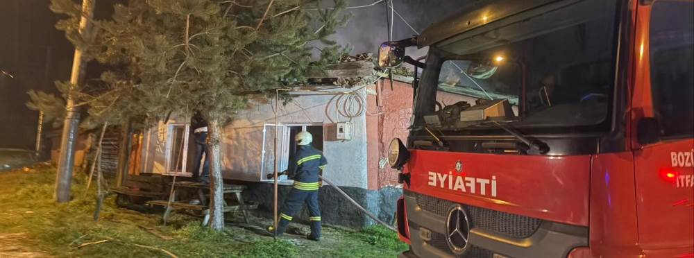 Bozüyük’te korkutan yangın: Ev alevlere tesli…