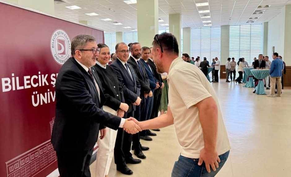 BŞEÜ’de geleneksel bayramlaşma töreni düzenle…