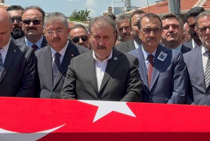 Büyük Birlik Partisi lideri Mustafa Destici a…