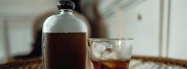 Buzlu Filtre Kahve, Cold Brew ve Buzlu Americano Arasındaki Farklar Nelerdir? Yaz Aylarının En Popüler Kahveleri Karşılaştırıldı