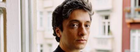 Delikanlı’da Kamer Sürprizi: Onur Ünsal Kimdir, Hangi Projelerde Yer Aldı?