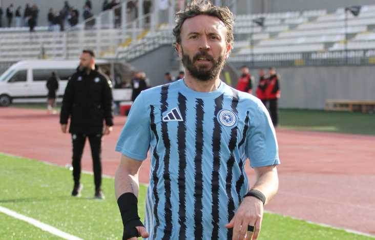 Deneyimini konuşturuyor