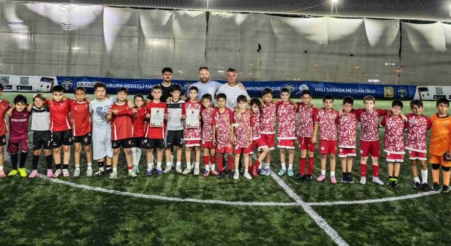 Elit F.K’dan dostluk turnuvası