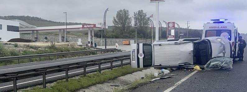 Eskişehir’de araç yan yattı: 4 yaralı