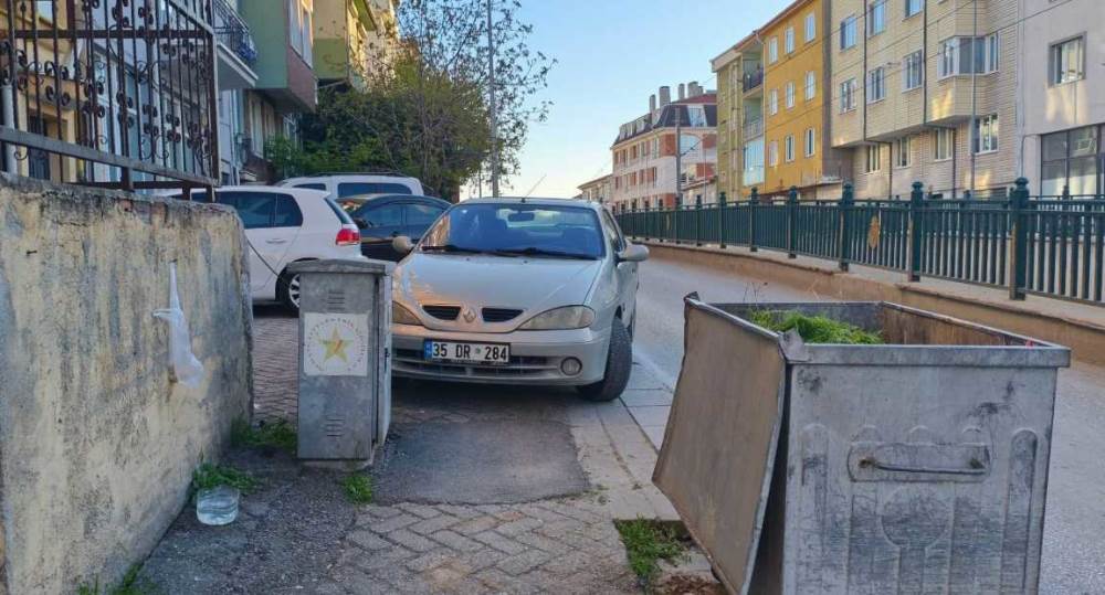 Eskişehir’de duyarsız park vatandaşı çileden …