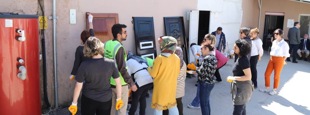 Eskişehir’de kadınlardan yoğun ilgi: Alçı ve …