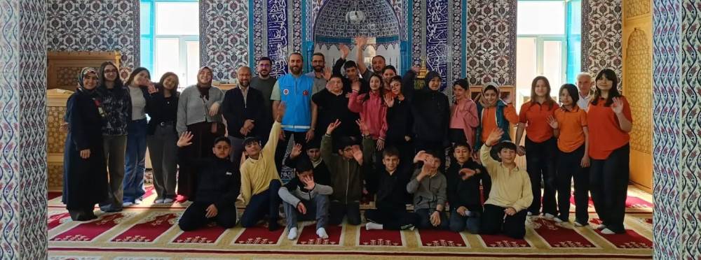Eskişehir’de öğrencilere cami kültürü anlatıl…