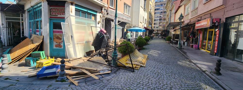 Eskişehir’de sıkı denetim: Esnaf kaldırımları…