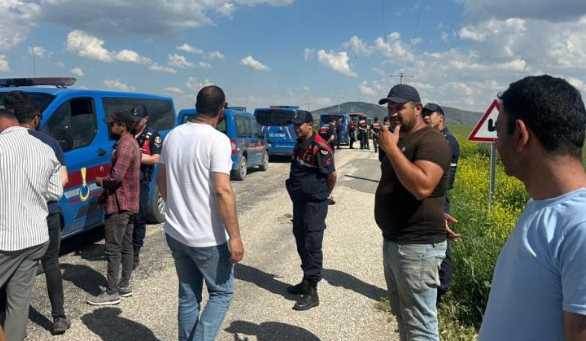 Eskişehir’de tarla krizi: Jandarma nöbet tutm…