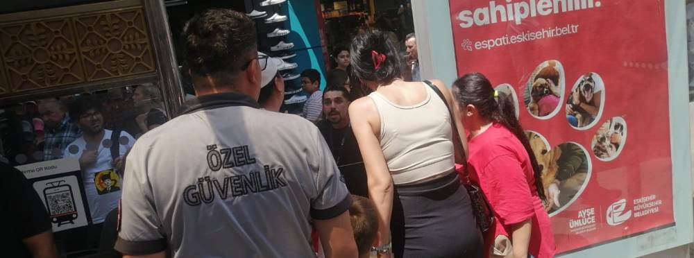 Eskişehir'de tramvay durağında tansiyon yükse…