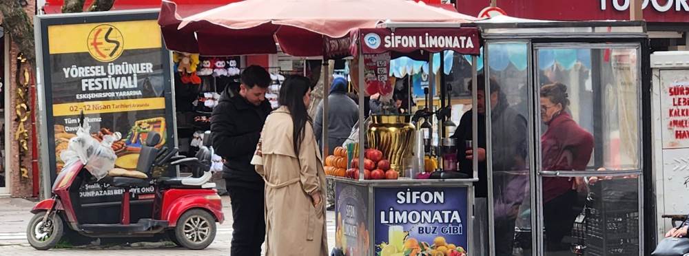 Eskişehir’de yazın habercisi tezgâhlarda