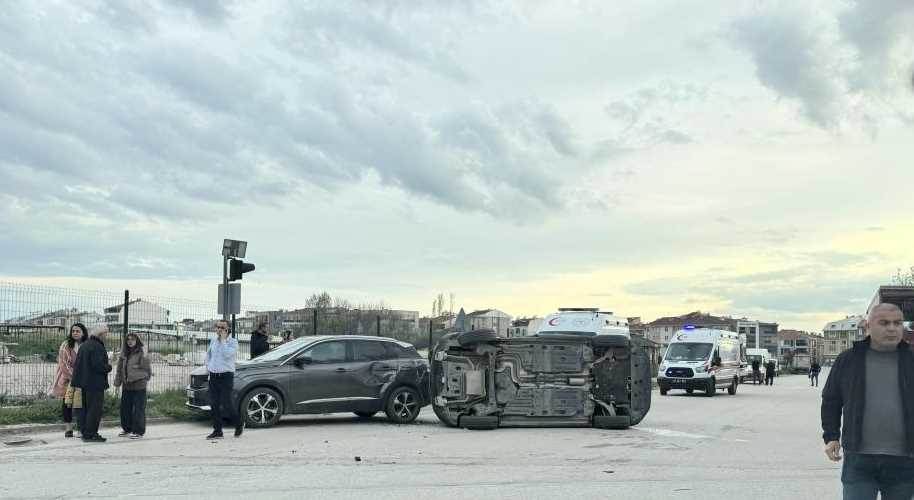 Eskişehir'de zincirleme kaza: 4 araç çarpıştı…