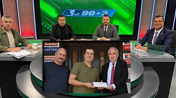 Eskişehir'in gururu 90+3, 'Yılın Spor Programı' seçildi