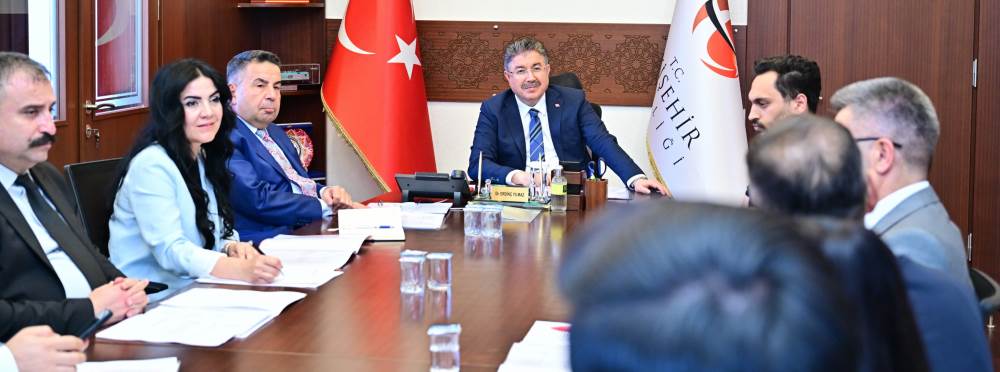 Eskişehir Valisi Yılmaz vatandaşların taleple…
