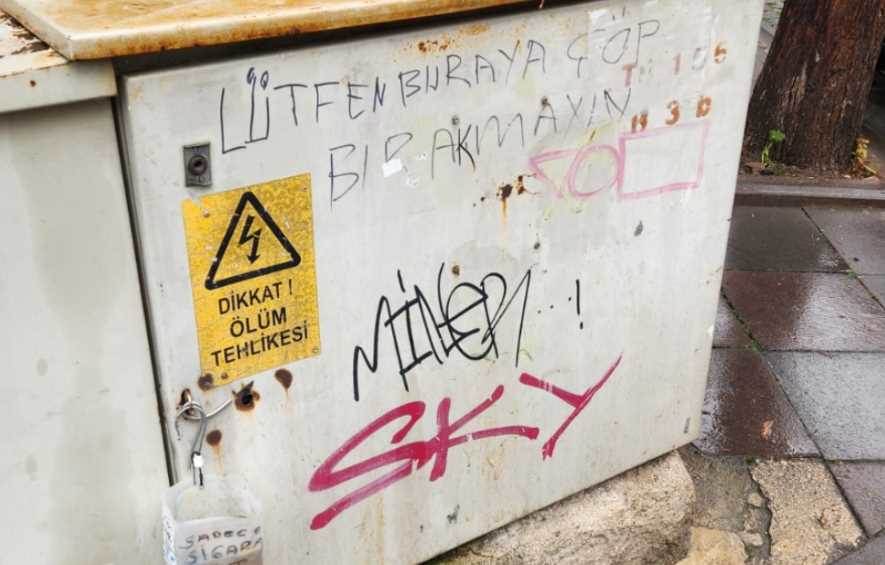 Eskişehirli esnaf artık çareyi yazmakta buldu…