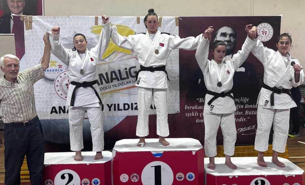 Eskişehirli judocu Tuana Kambur yarı finalde şampiyon oldu