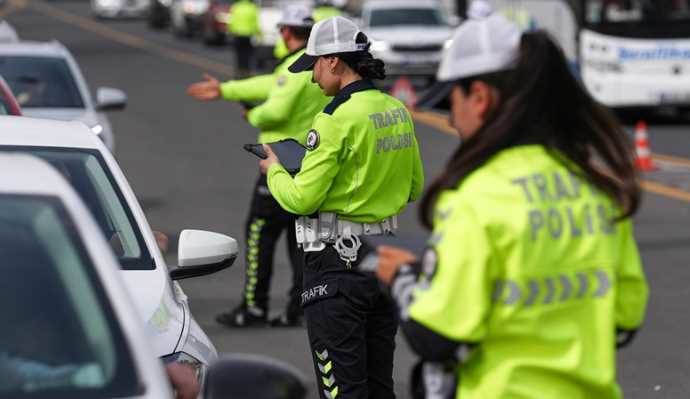 Eskişehirli sürücülere 6 bini aşkın trafik ce…