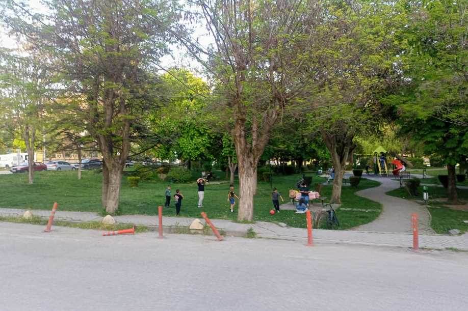Eskişehirliler parklarda vakit geçirdi