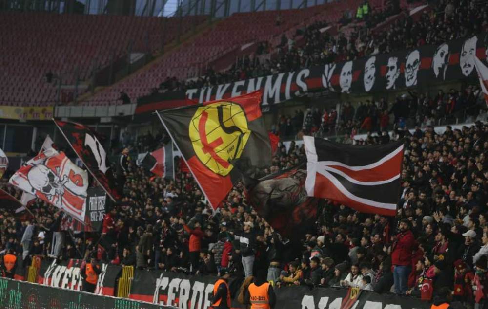 Eskişehirspor - Kütahyaspor maçının biletleri kapış kapış gidiyor